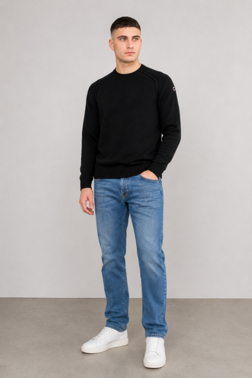 ROUND NECK